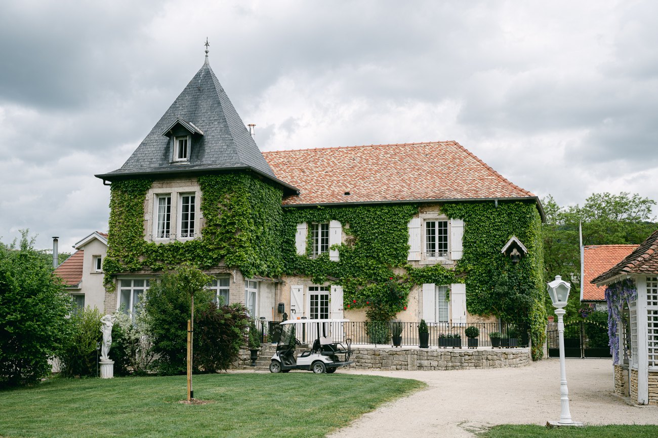 La demeure et sa tourelle